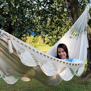 Mountain hammock in net with decorative handicrafts